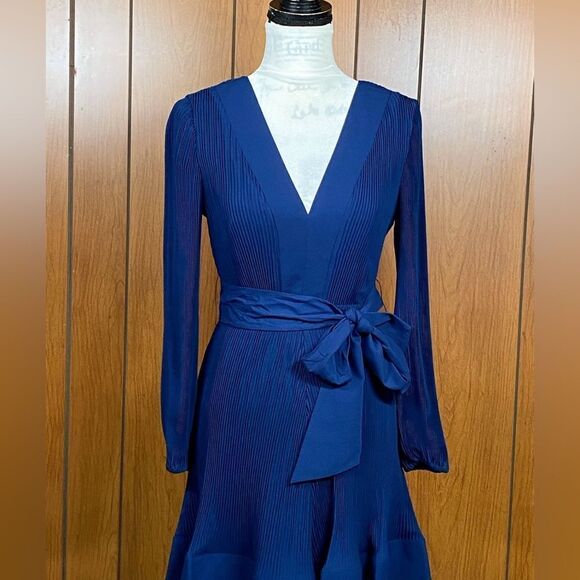 MILLY Liv Belted Pleated Dress size 4 - Picture 6 of 12